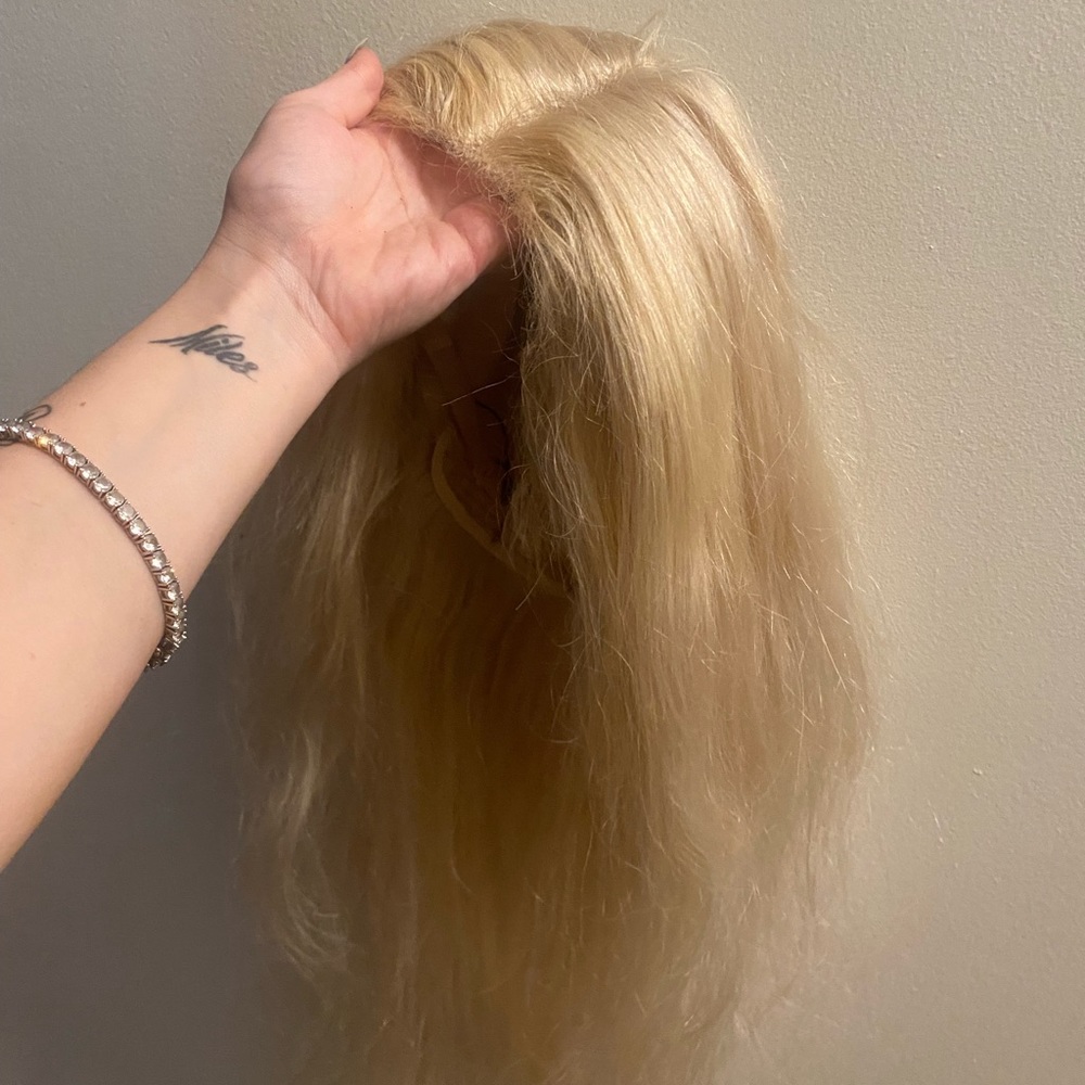 22” HUMAN HAIR BLONDE WIG
